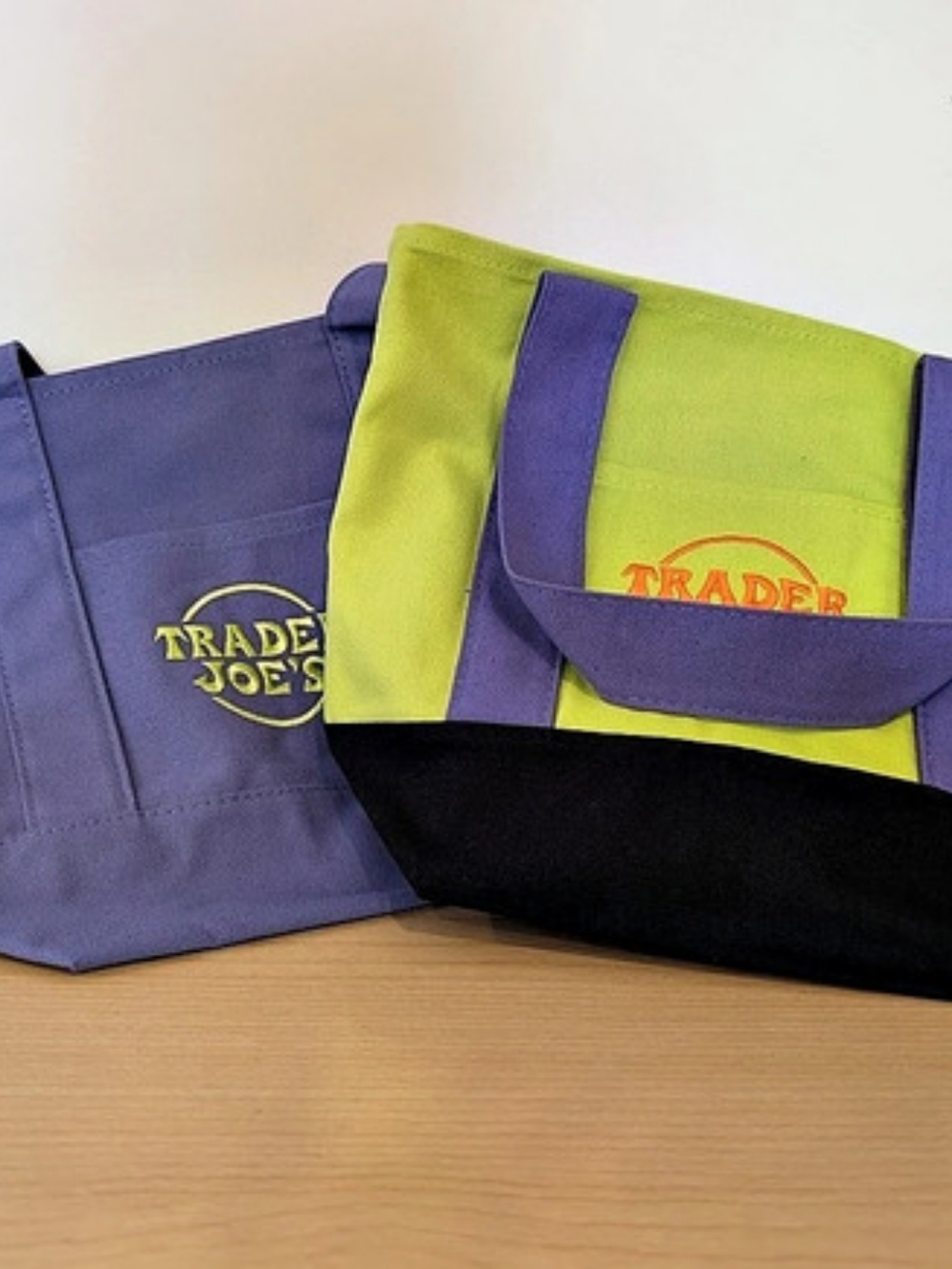 Trader Joe's 2026 Trick-or-Treat Mini Canvas Tote, Limited edition, Set Of 2,NEW